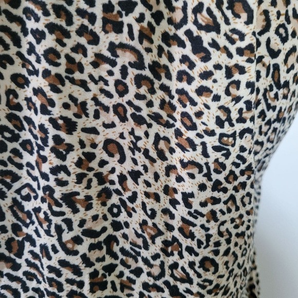 Shein Women Brown Leopard Print Sleeveless Halter Neck Cropped Top Size 6 - Picture 7 of 9